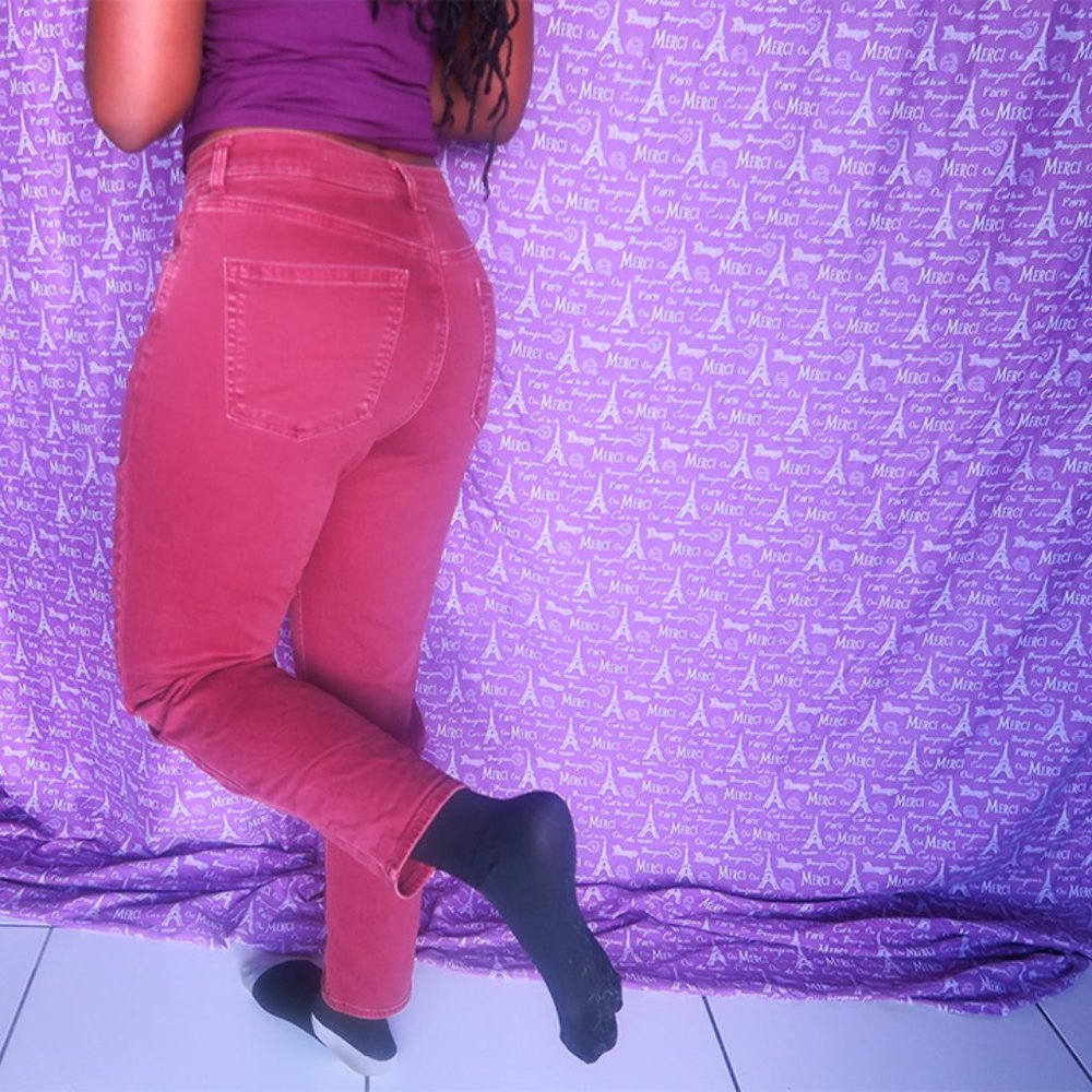 American Eagle Outfitters stretch stretchy mom jean denim in red/burgundy size 6